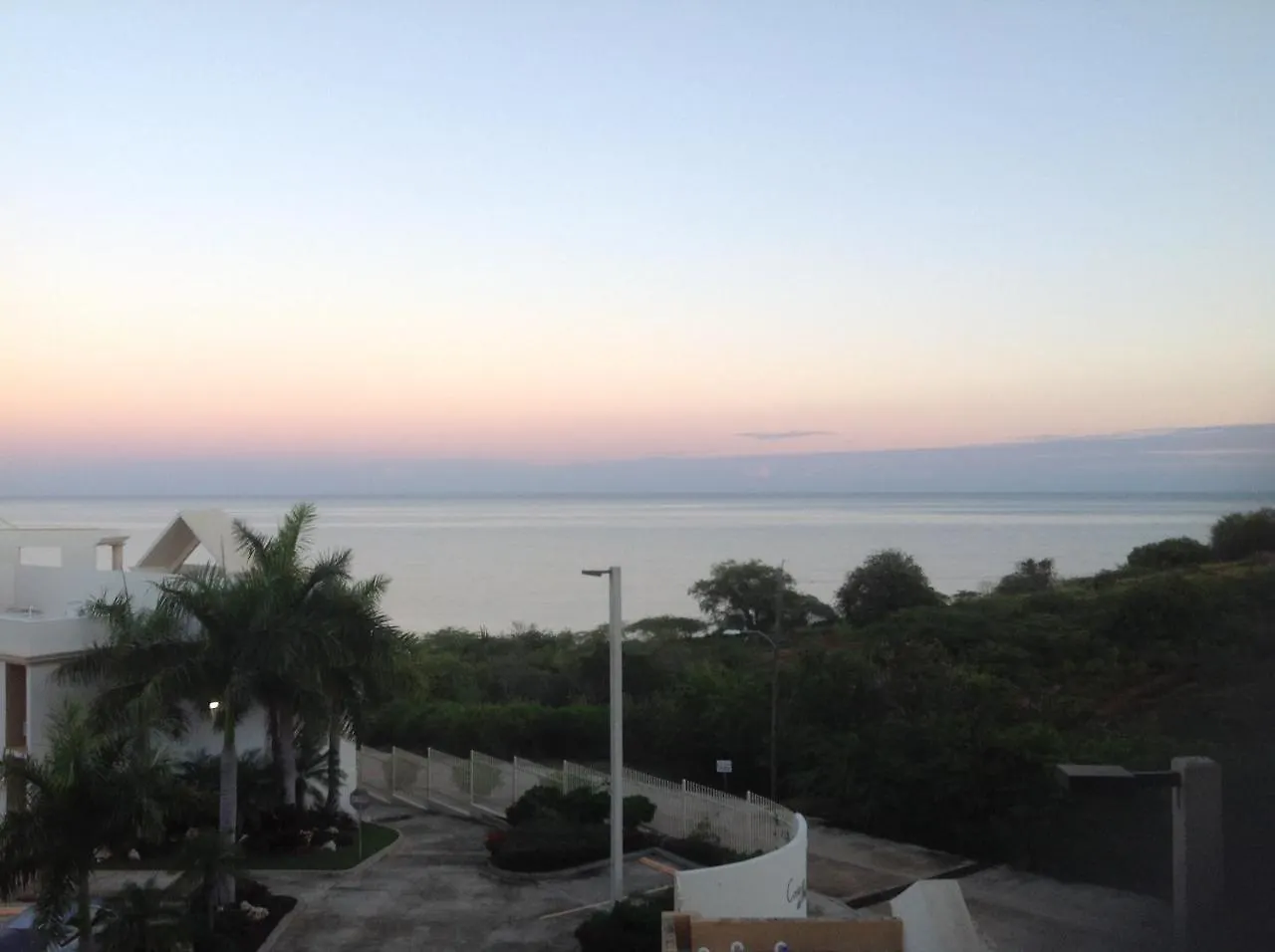 Condominio Costa Del Mar 卡沃罗霍 波多黎各